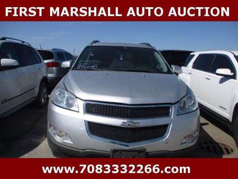 2011 Chevrolet Chevy Traverse LT w/2LT - Auction Pricing - cars & for sale in Harvey, IL