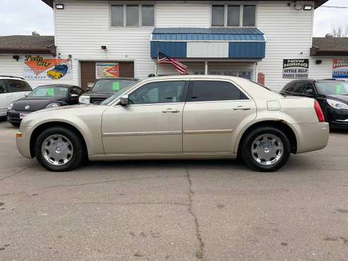 ★★★ MECHANIC'S SPECIAL - 2006 Chrysler 300 Touring / Local Trade! ★★... for sale in Grand Forks, ND