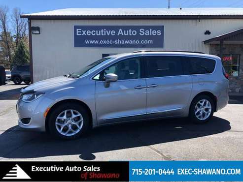 2017 Chrysler Pacifica Touring-L FWD - - by dealer for sale in Shawano, WI