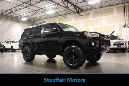 '14 Toyota 4Runner 4X4 SR5 / THIRD ROW/ 3 Lift/ Ironman Tires/ Fuel Wh for sale in Hillsboro, OR