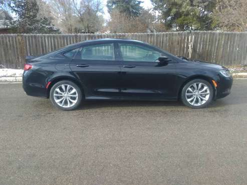 2015 Chrysler 200 S - cars & trucks - by owner - vehicle automotive... for sale in Sheridan, SD