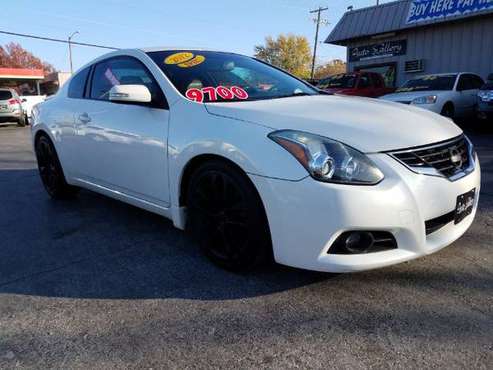 2012 Nissan Altima ~ Sporty ~ Leather ~ Sharp!! - cars & trucks - by... for sale in Springfield, MO