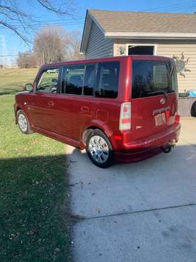 2006 SCION XB NEEDS TLC see pics CALL ME - cars & trucks - by owner... for sale in milwaukee, WI