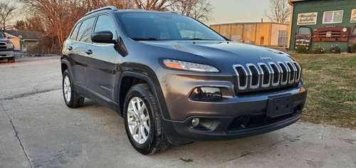 2016 Jeep Cherokee Latitude North 2.4L 4x4 only 68k Miles! One... for sale in Savannah, IA