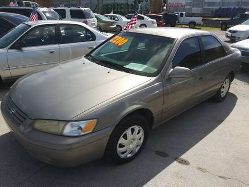 1998 Toyota Camry LE - cars & trucks - by dealer - vehicle... for sale in Auburndale, FL
