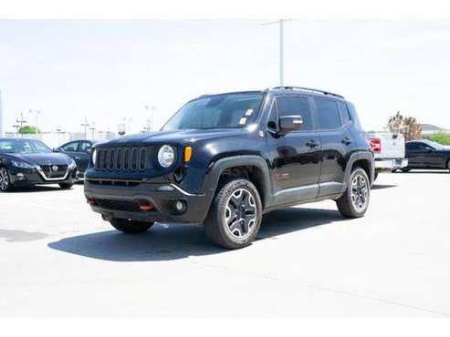 2015 JEEP RENEGADE TRAILHAWK 4X4 ! OFF-ROAD READY ! SPORTY! - cars & for sale in Ardmore, OK