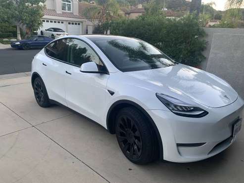 Tesla Y - cars & trucks - by owner - vehicle automotive sale for sale in calabasas, CA