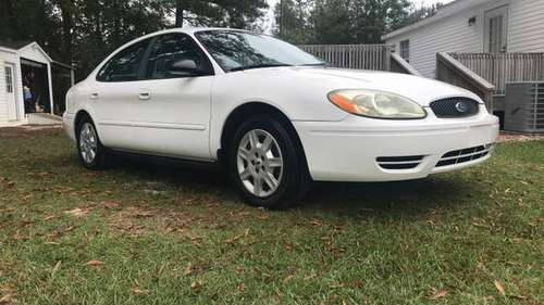 2004 Ford Taurus for sale in Hookerton, NC