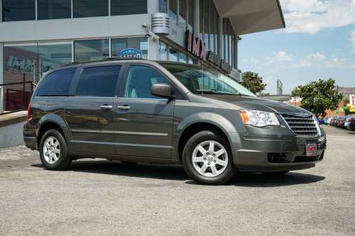 2010 Chrysler Town and Country only 83K MILES!!! for sale in Burbank, CA