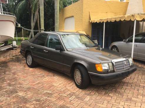 1986 Mercedes Benz 300 E - cars & trucks - by owner - vehicle... for sale in West Palm Beach, FL