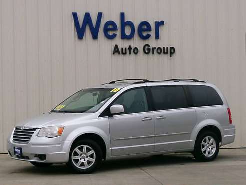 2010 Chrysler Town & Country-SEATS 7! VERY ROOMY! VERY RELIABLE! -... for sale in Silvis, IA
