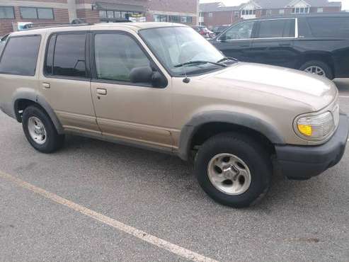2000 ford explorer for sale in Indianapolis, IN