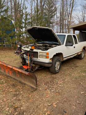 98GMC Seria SLE1500 Snow Plow EXT Cab 4WD short Box - cars & trucks... for sale in Spooner, WI