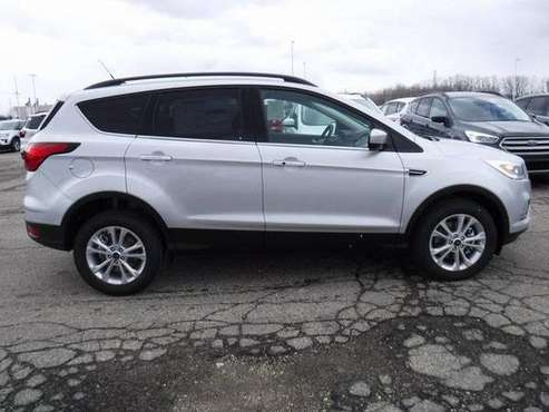 2019 Ford Escape SUV SEL (Ingot Silver) GUARANTEED APPROVAL for sale in Sterling Heights, MI