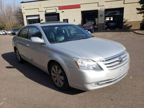 2006 TOYOTA AVALON XLS*****clean carfax - cars & trucks - by dealer... for sale in Minneapolis, MN