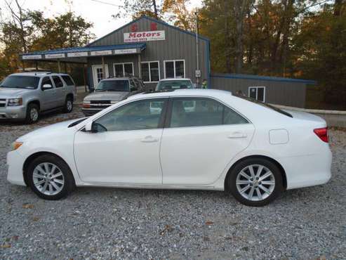 2012 Toyota Camry XLE * Leather * 2.5L / 35 MPG - cars & trucks - by... for sale in Hickory, IN