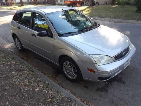 2005 Ford focus - cars & trucks - by owner - vehicle automotive sale for sale in North Richland Hills, TX