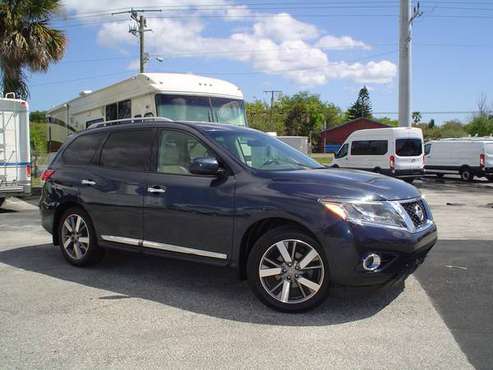 15 Florida pathfinder platinum LE edition Nissan 7 pass - cars & for sale in Cocoa, FL