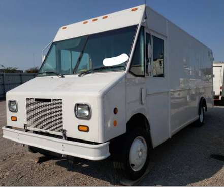 2001 Freightliner step van food truck - cars & trucks - by owner -... for sale in Miami, FL