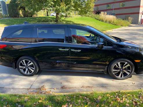 2019 Honda Odyssey ELITE every option 8,000 miles for sale in Inver Grove Heights, MN