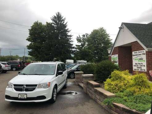 💥2015 Dodge Grand Caravan-Drives NEW/80K Miles/Super Deal!!!💥 - cars... for sale in Youngstown, OH