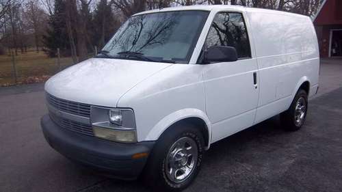 2004 Chevrolet Astro Cargo Van - cars & trucks - by owner - vehicle... for sale in Champaign, IL