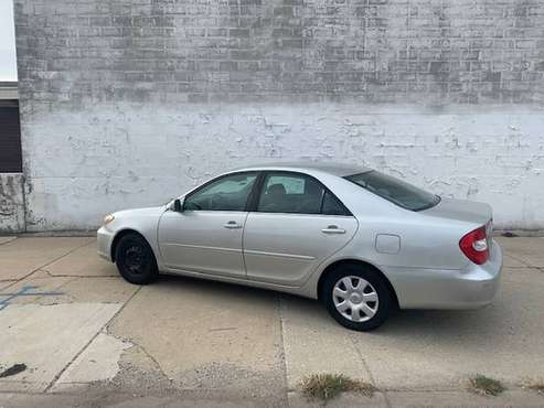PRICE DROP! 2002 Toyota Camry LE - cars & trucks - by owner -... for sale in Chicago, IL