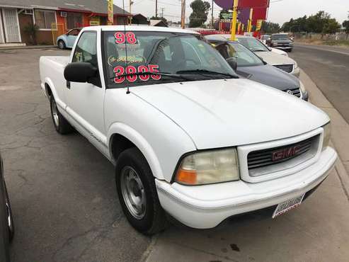 **SOLD**SOLD* 1998 GMC SONOMA PK, REG-CAB, SHORT-BED, 4 CYL, WHITE, for sale in Modesto, CA