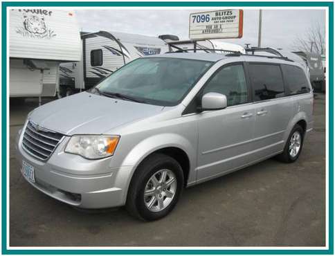 2008 Chrysler Town & Country 4dr Wgn Touring - - by for sale in Salem, OR