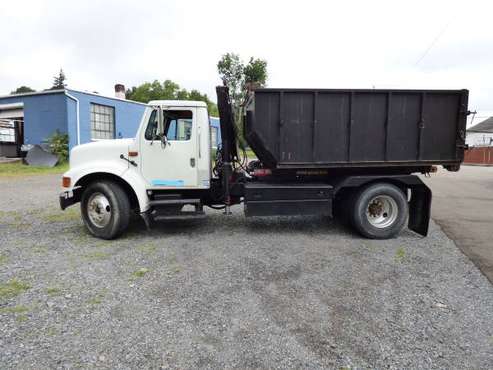 International 4900 Dumpster Truck for sale in Newburgh, NY