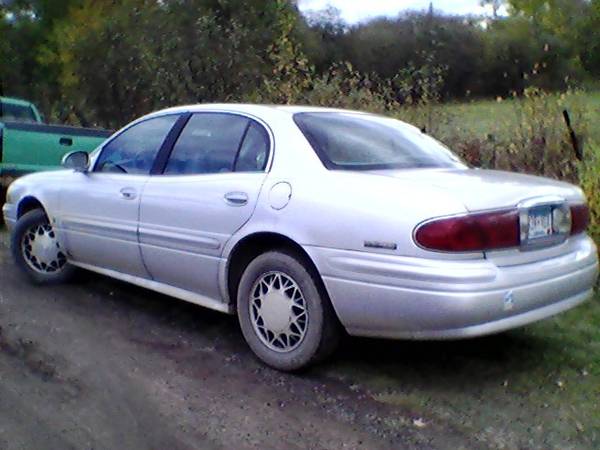 2001 Buick LeSabre Custom - cars & trucks - by owner - vehicle... for sale in Grand Forks, ND – photo 3