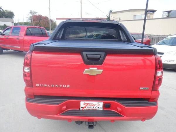 2010 Chevrolet Avalanche LTZ - cars & trucks - by dealer - vehicle... for sale in URBANDALE, IA – photo 4