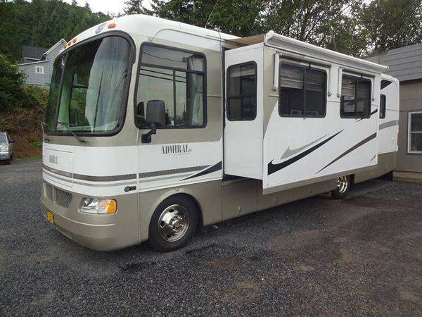 2004 Holiday Rambler Admiral SE Series M-30PDD Workhorse for sale in Rainier, OR – photo 2