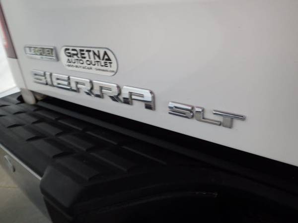 2009 GMC Sierra 1500 4WD Crew Cab 143.5 SLT, White for sale in Gretna, KS – photo 8