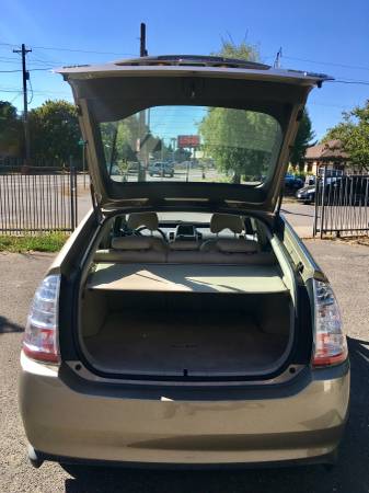2006 Toyota Prius. Leather Seats. Backup Camera. 52 Service Records. for sale in Portland, OR – photo 6