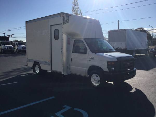 2015 Ford E-350 12ft Cutaway Van 4993 - - by dealer for sale in Coventry, RI – photo 3