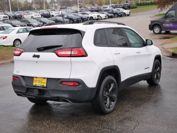 2016 Jeep Cherokee Altitude - - by dealer - vehicle for sale in Bloomington, MN – photo 11