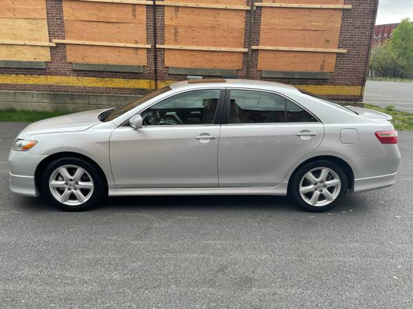 2009 Toyota Camry SE 5-Spd AT - - by dealer - vehicle for sale in Westport , MA – photo 3