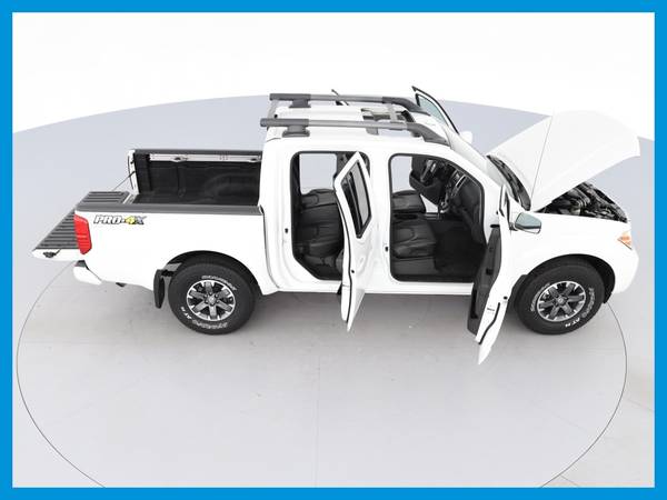 2017 Nissan Frontier Crew Cab PRO-4X Pickup 4D 5 ft pickup White for sale in Savannah, GA – photo 10