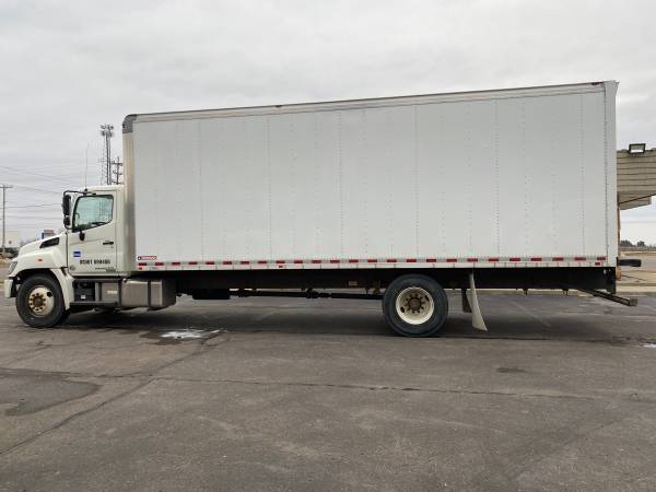 2015 Hino 268A 26' Box Truck ***DIESEL****STRAIT TRUCK - cars &... for sale in Swartz Creek,MI, IA – photo 3
