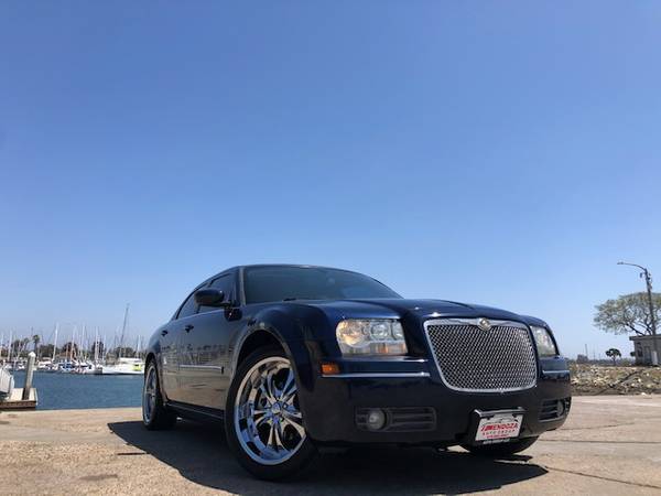 2006 Chrysler 300 Touring leather, GPS - - by dealer for sale in Chula vista, CA – photo 2