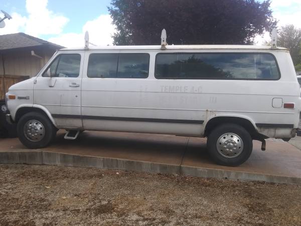 1995 gmc 1 ton 15 passenger van for sale in Phoenix, OR – photo 3
