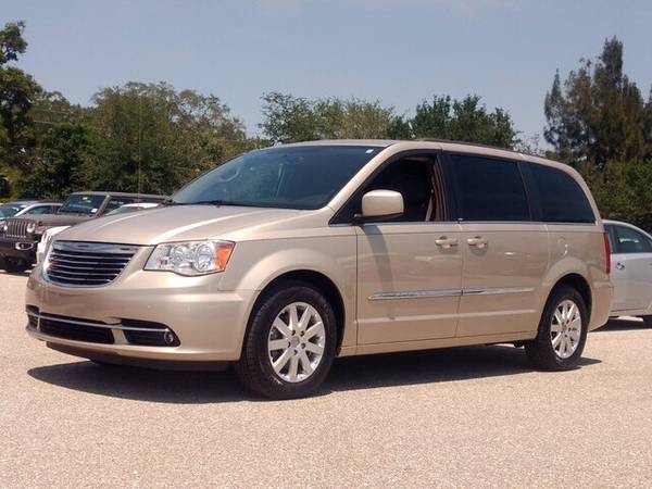 2013 Chrysler Town & Country Touring Low 81K Miles Extra Clean for sale in Sarasota, FL – photo 8