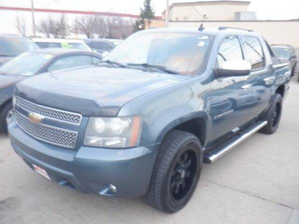 2008 Chevrolet Avalanche LTZ - - by dealer - vehicle for sale in URBANDALE, IA – photo 9