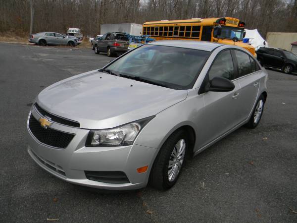 2012 Chevrolet Cruze - - by dealer - vehicle for sale in Elkton, DE – photo 2