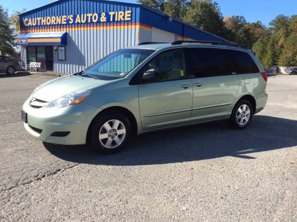 2008 Toyota Sienna LE! MUST SEE! - - by dealer for sale in Ashland, VA – photo 2