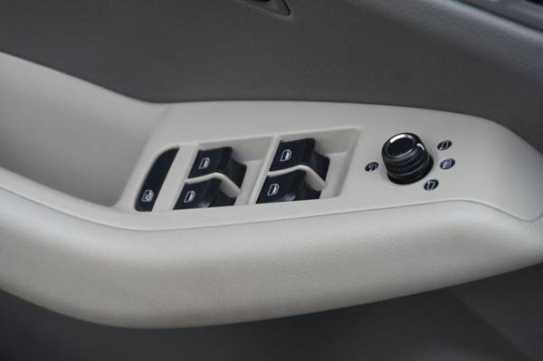2010 Audi Q5 3.2 Quattro Premium Sport Utility 4D for sale in Greeley, CO – photo 10