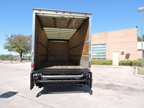 2015 HINO 268 26 FOOT BOX TRUCK W/LIFTGATE with for sale in Grand Prairie, TX – photo 10