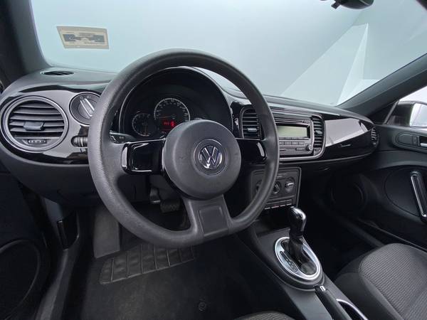 2014 VW Volkswagen Beetle 1.8T Entry Hatchback 2D hatchback Silver -... for sale in Washington, District Of Columbia – photo 20