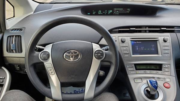 2012 TOYOTA PRIUS / 49MPG / ONLY 41K MILES - cars & trucks - by... for sale in Colorado Springs, CO – photo 13